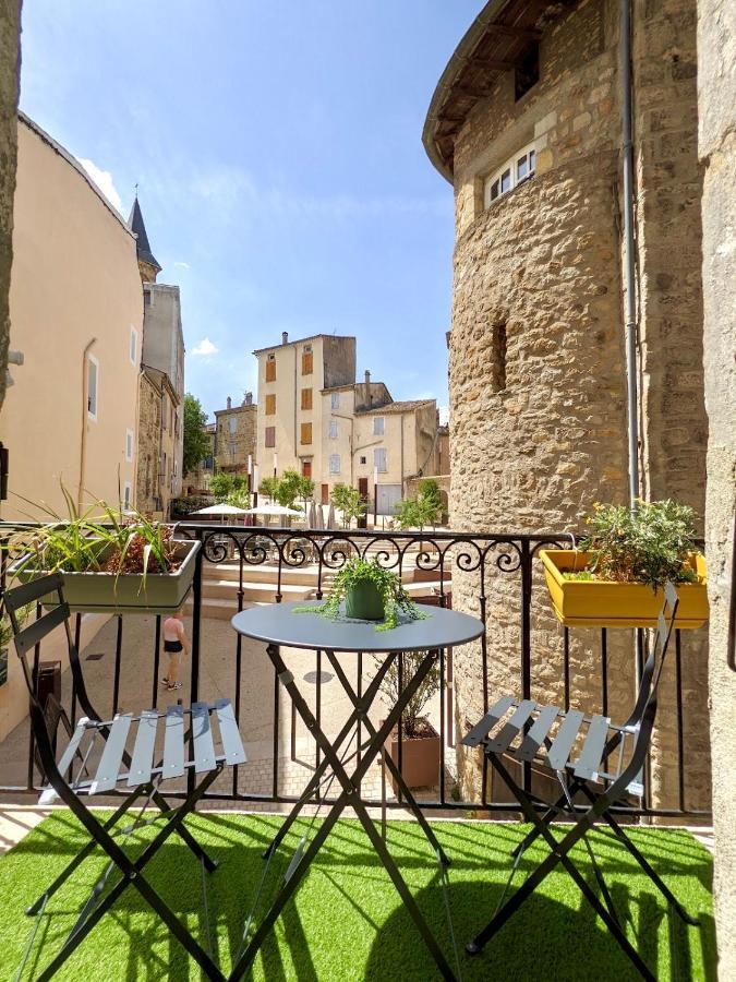 Joli appartement de charme rénové en centre ville Aubenas Exterior foto